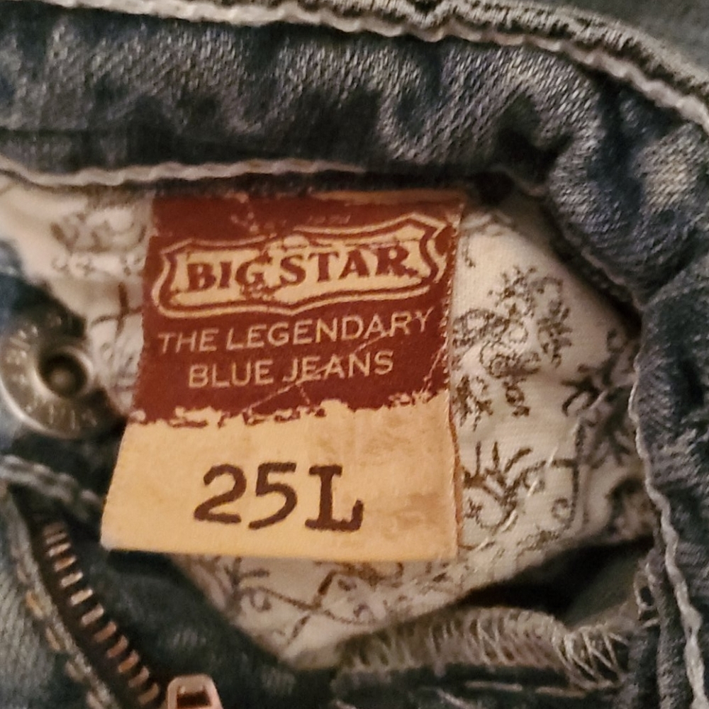 Big star jeans and polka dotted tank